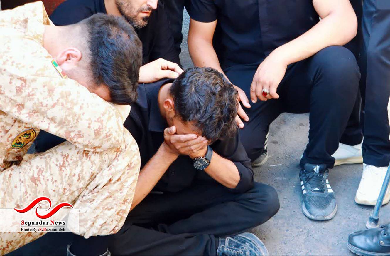 خداحافظ رفیق ...
گزارش تصویری مراسم وداع و تشییع شهدای رفسنجانی آسایشگاه ارتش منطقه بمپور
در قاب دوربین سعیده بازمانده