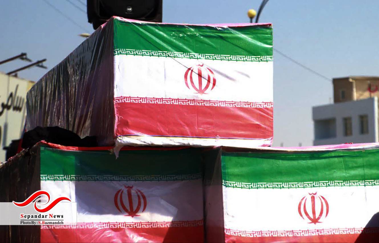 خداحافظ رفیق ...
گزارش تصویری مراسم وداع و تشییع شهدای رفسنجانی آسایشگاه ارتش منطقه بمپور
در قاب دوربین سعیده بازمانده