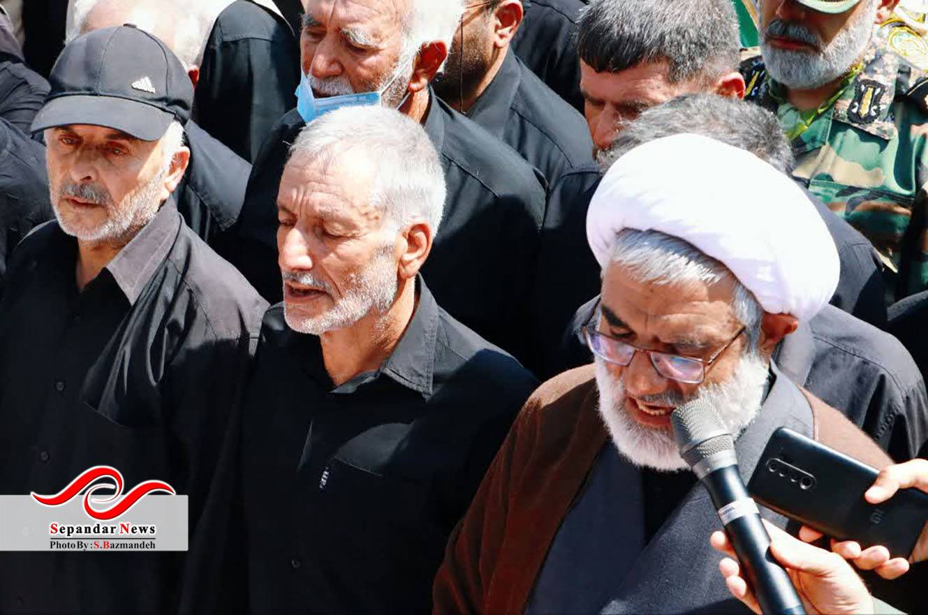 خداحافظ رفیق ...
گزارش تصویری مراسم وداع و تشییع شهدای رفسنجانی آسایشگاه ارتش منطقه بمپور
در قاب دوربین سعیده بازمانده