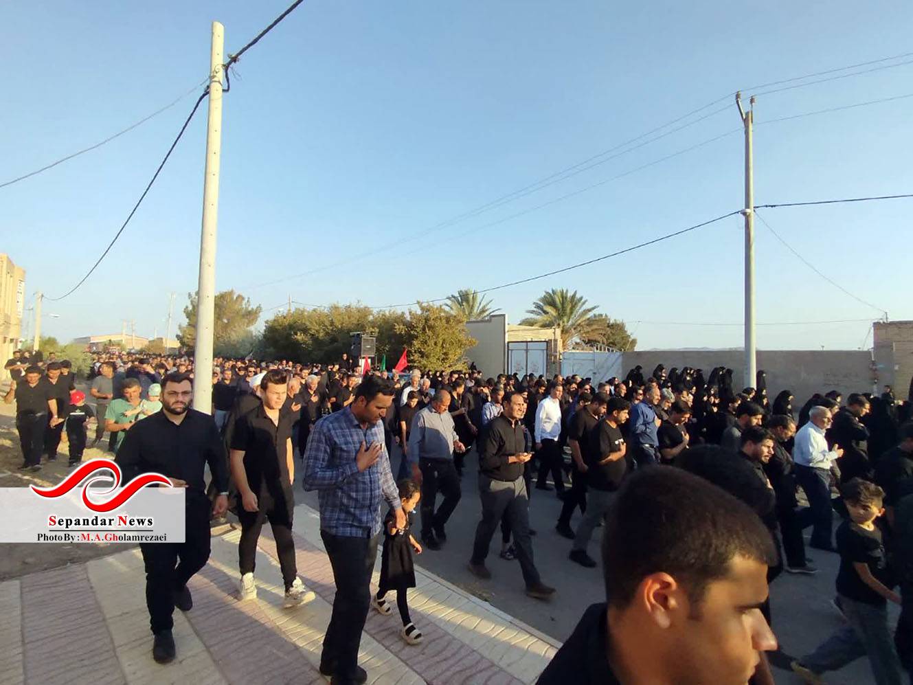 خداحافظ رفیق ...
گزارش تصویری مراسم وداع و تشییع شهدای رفسنجانی آسایشگاه ارتش منطقه بمپور
در قاب دوربین محمد امین غلامرضایی