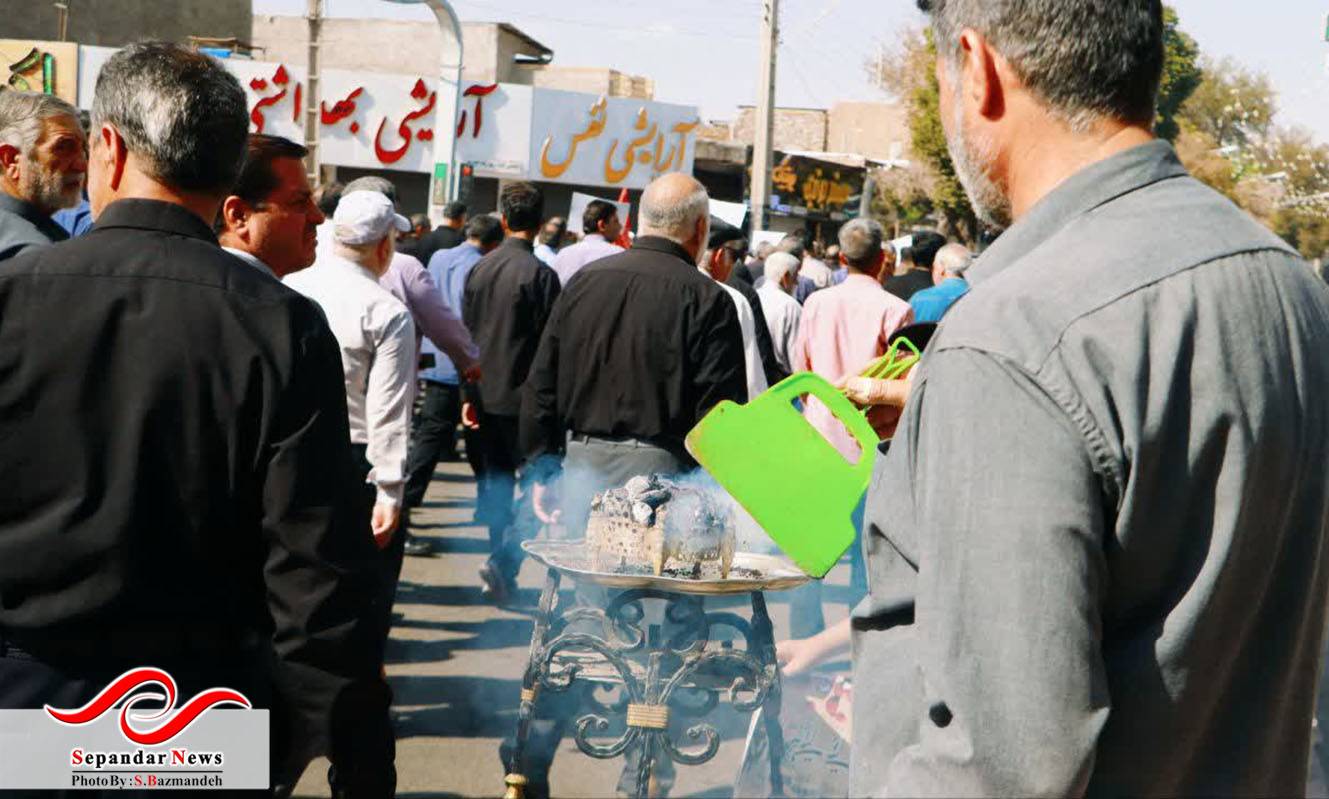 خداحافظ رفیق ...
گزارش تصویری مراسم وداع و تشییع شهدای رفسنجانی آسایشگاه ارتش منطقه بمپور
در قاب دوربین سعیده بازمانده