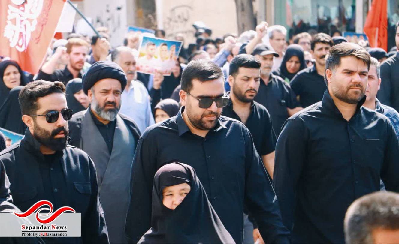 خداحافظ رفیق ...
گزارش تصویری مراسم وداع و تشییع شهدای رفسنجانی آسایشگاه ارتش منطقه بمپور
در قاب دوربین سعیده بازمانده