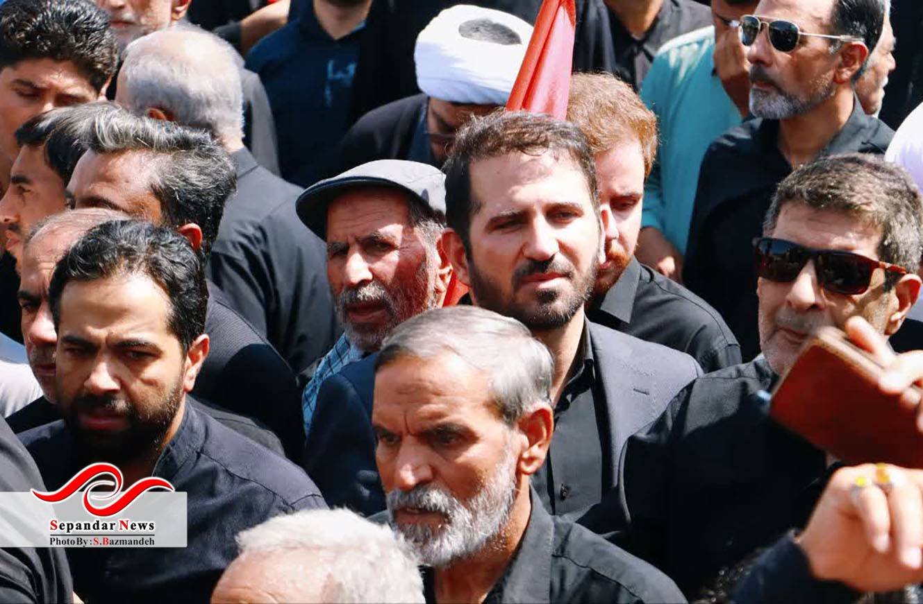 خداحافظ رفیق ...
گزارش تصویری مراسم وداع و تشییع شهدای رفسنجانی آسایشگاه ارتش منطقه بمپور
در قاب دوربین سعیده بازمانده
