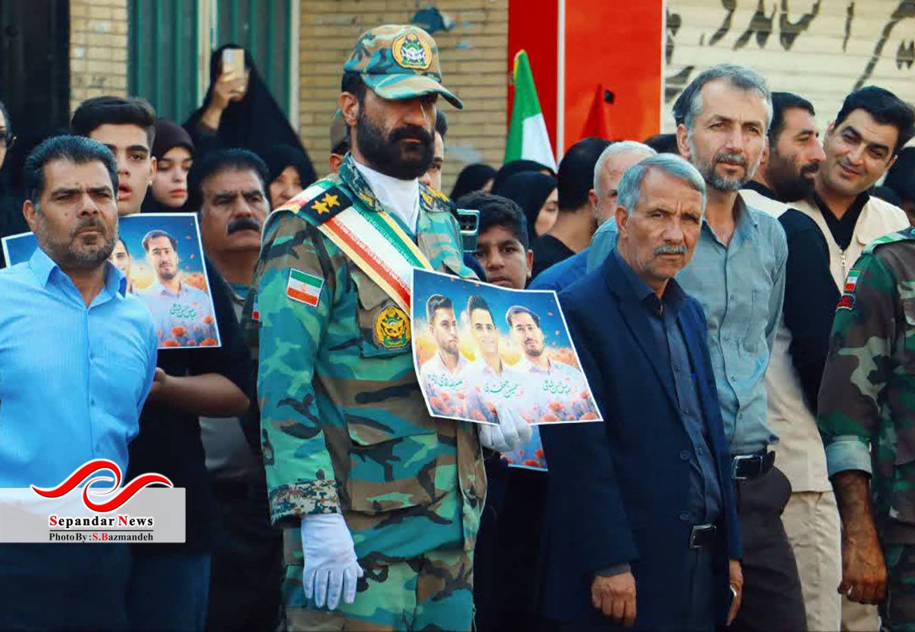 خداحافظ رفیق ...
گزارش تصویری مراسم وداع و تشییع شهدای رفسنجانی آسایشگاه ارتش منطقه بمپور
در قاب دوربین سعیده بازمانده