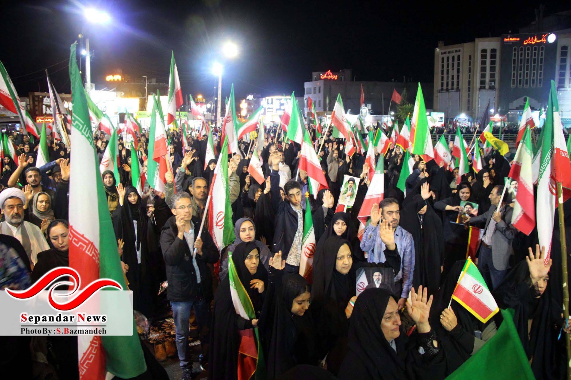 گزارش تصویری پنجاه و چهارمین قرار شبانه مردم رفسنجان در میدان شهید سلیمانی