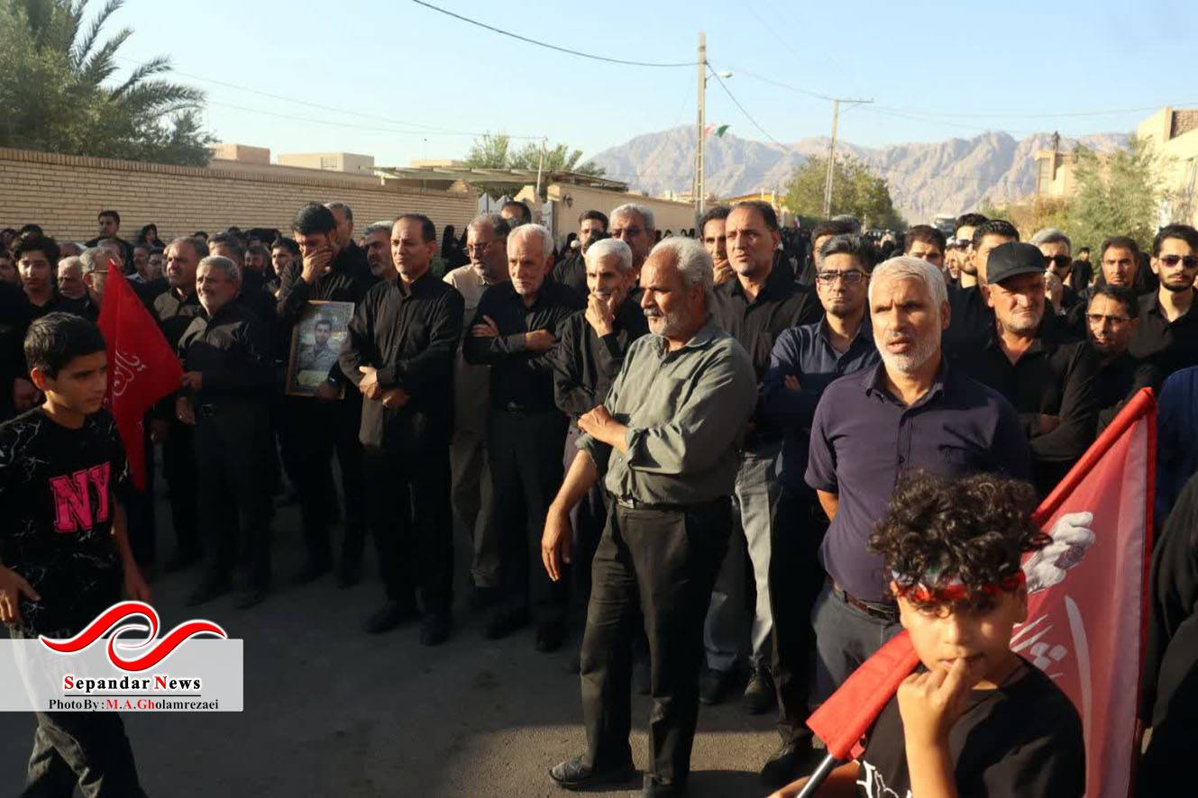 خداحافظ رفیق ...
گزارش تصویری مراسم وداع و تشییع شهدای رفسنجانی آسایشگاه ارتش منطقه بمپور
در قاب دوربین محمد امین غلامرضایی