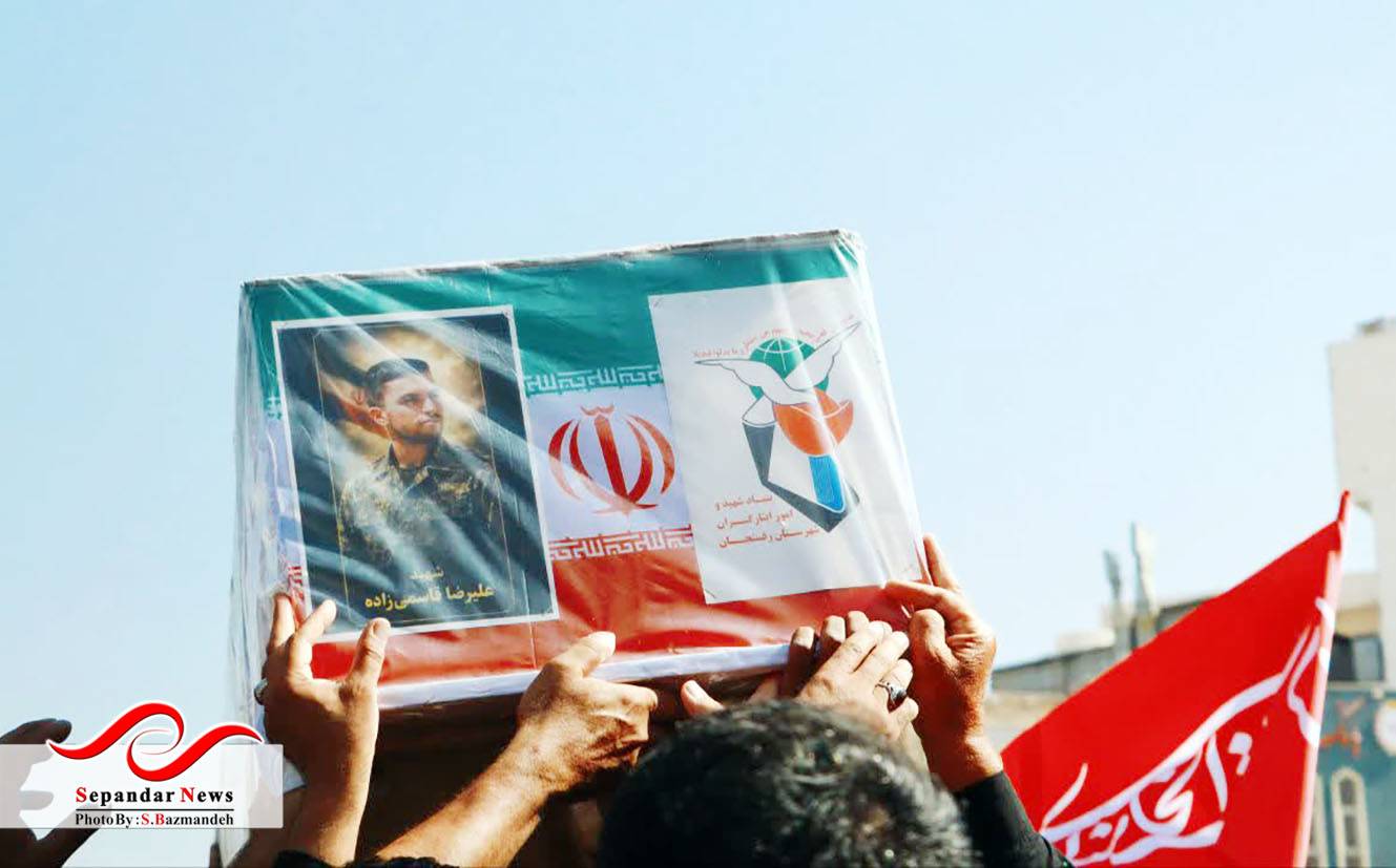 خداحافظ رفیق ...
گزارش تصویری مراسم وداع و تشییع شهدای رفسنجانی آسایشگاه ارتش منطقه بمپور
در قاب دوربین سعیده بازمانده