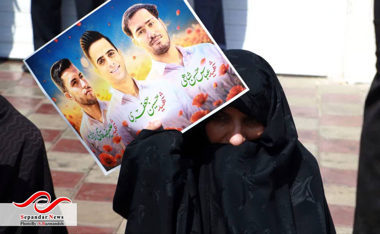 خداحافظ رفیق ...
گزارش تصویری مراسم وداع و تشییع شهدای رفسنجانی آسایشگاه ارتش منطقه بمپور
در قاب دوربین سعیده بازمانده