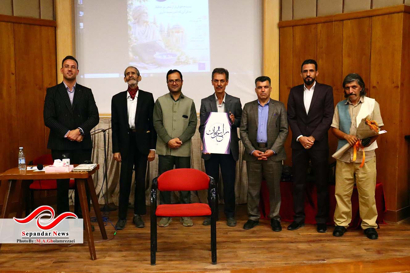 ارغوان جامِ عقیقی به سمن خواهد داد