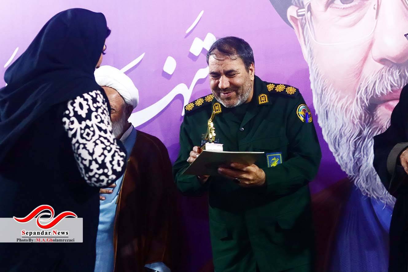 دهمین جشنواره استانی فانوس در میدان