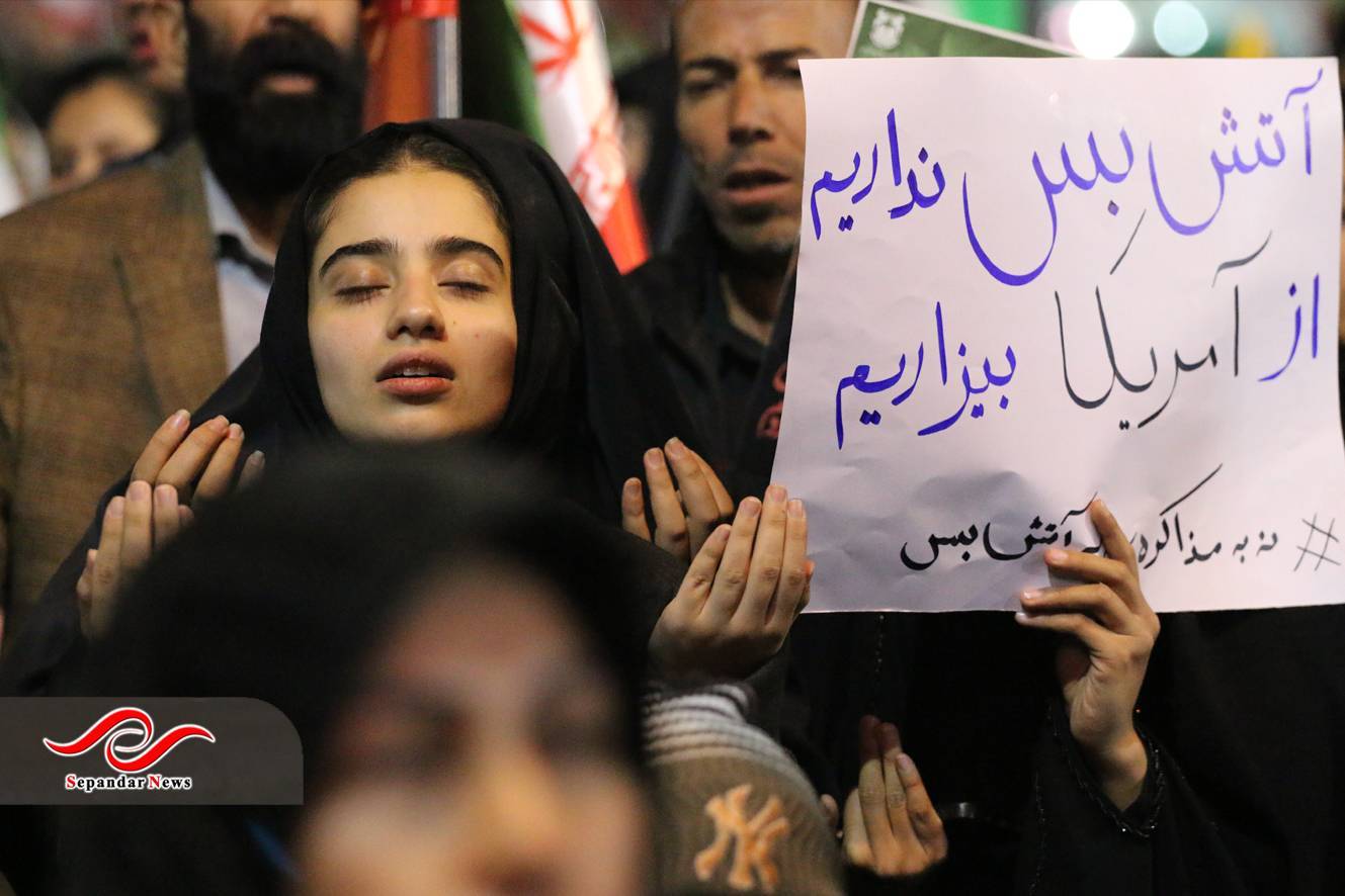 گزارش تصویری سی و نهمین قرار شبانه مردم رفسنجان در میدان شهید سلیمانی
