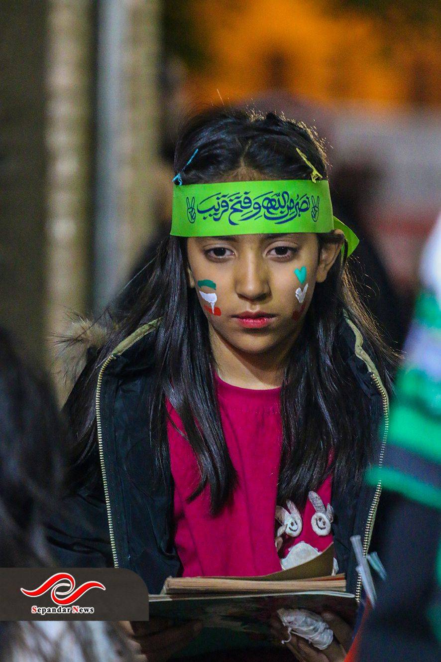 گزارش تصویری چهل و هشتمین قرار شبانه مردم رفسنجان در میدان شهید سلیمانی