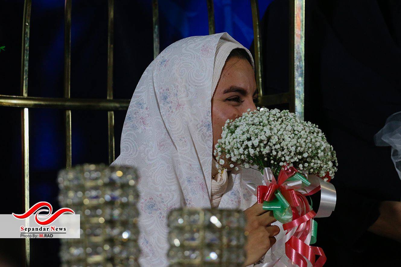 ازدواج آسان سه زوج رفسنجانی در هفتادو نهمین قرار شبانه مردم  رفسنجان درمیدان شهید سلیمانی 