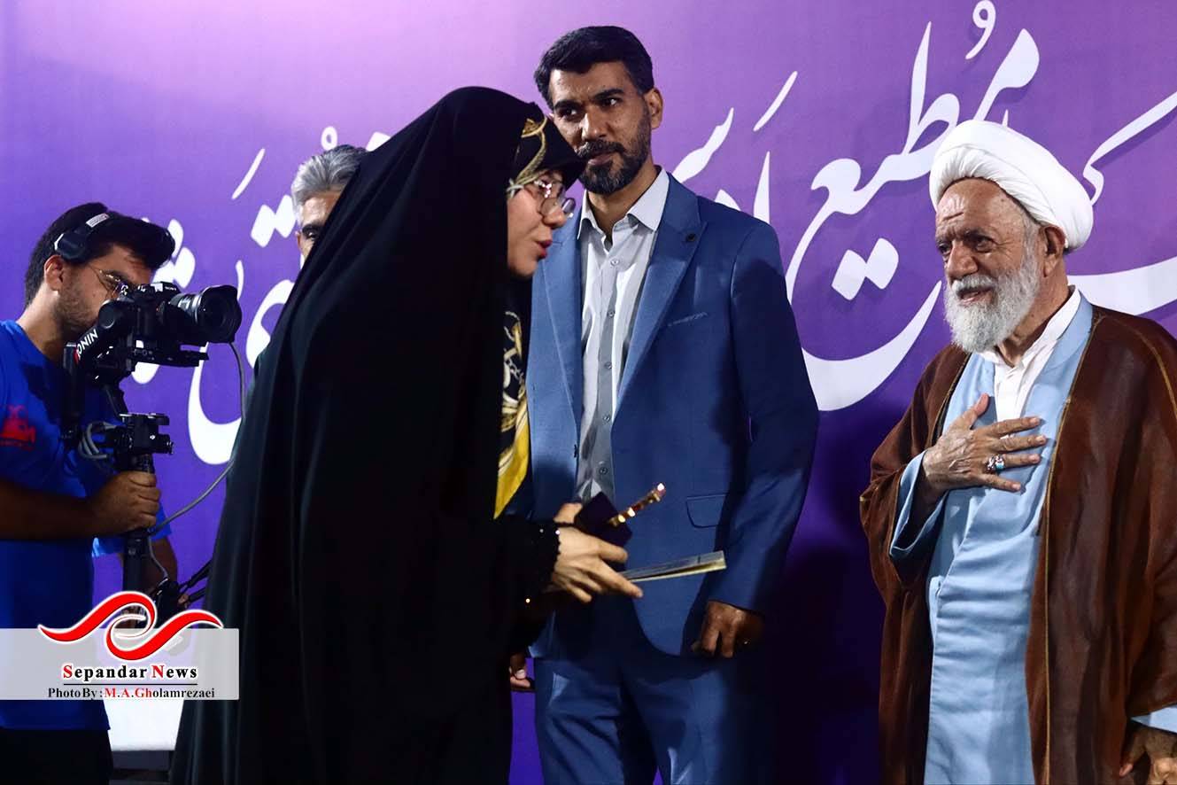 دهمین جشنواره استانی فانوس در میدان