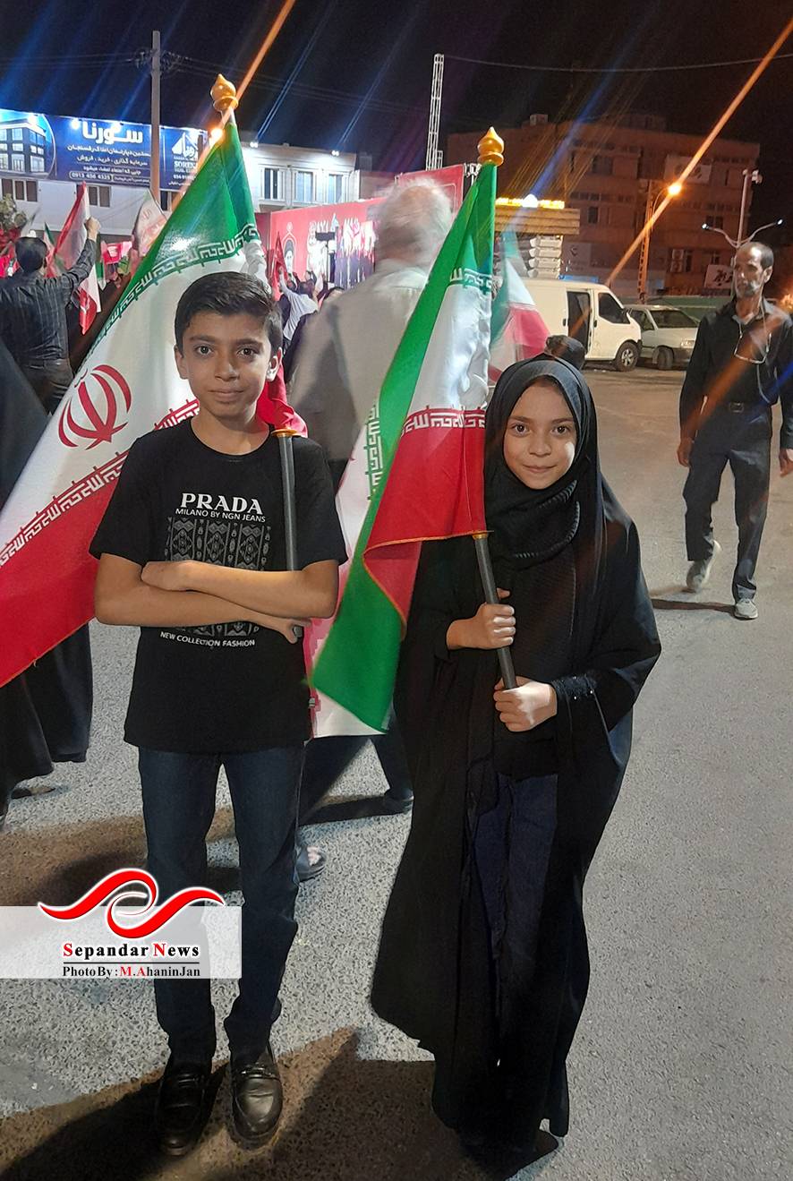 صد و سی شب در میدان گزارش تصویری قرار شبانه مردم رفسنجان در میدان شهید سلیمانی