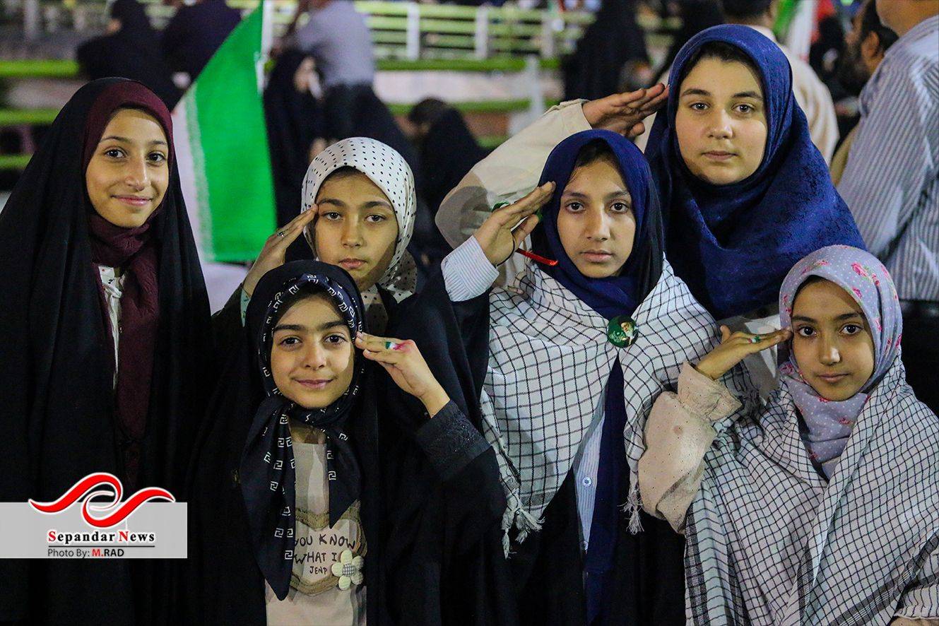گزارش تصویری  هفتادمین قرار شبانه مردم رفسنجان در میدان شهید سلیمانی