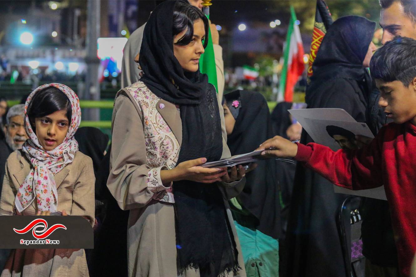 گزارش تصویری سی و نهمین قرار شبانه مردم رفسنجان در میدان شهید سلیمانی