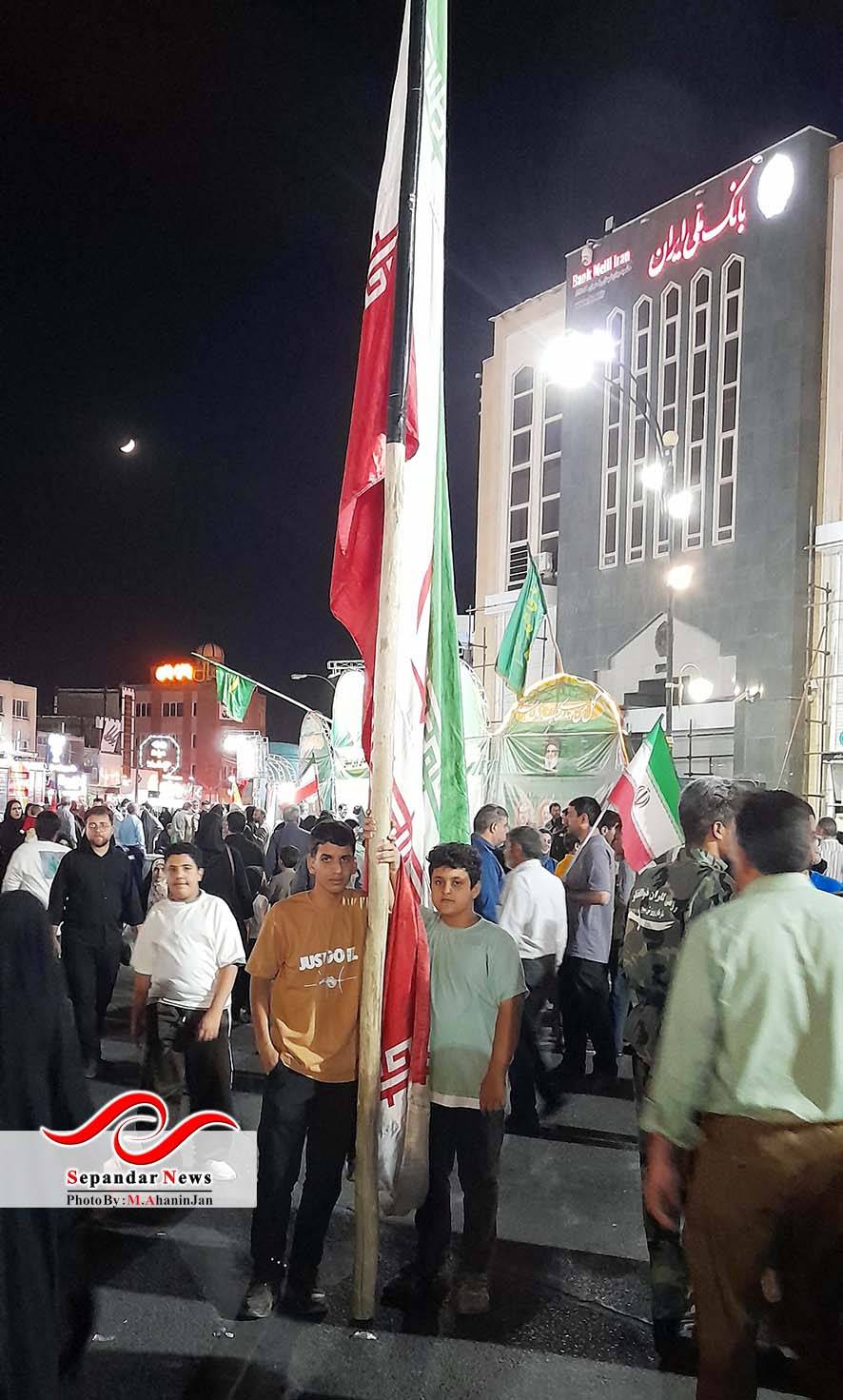 گزارش تصویری  هشتاد و دومین قرار شبانه مردم رفسنجان در میدان شهید سلیمانی