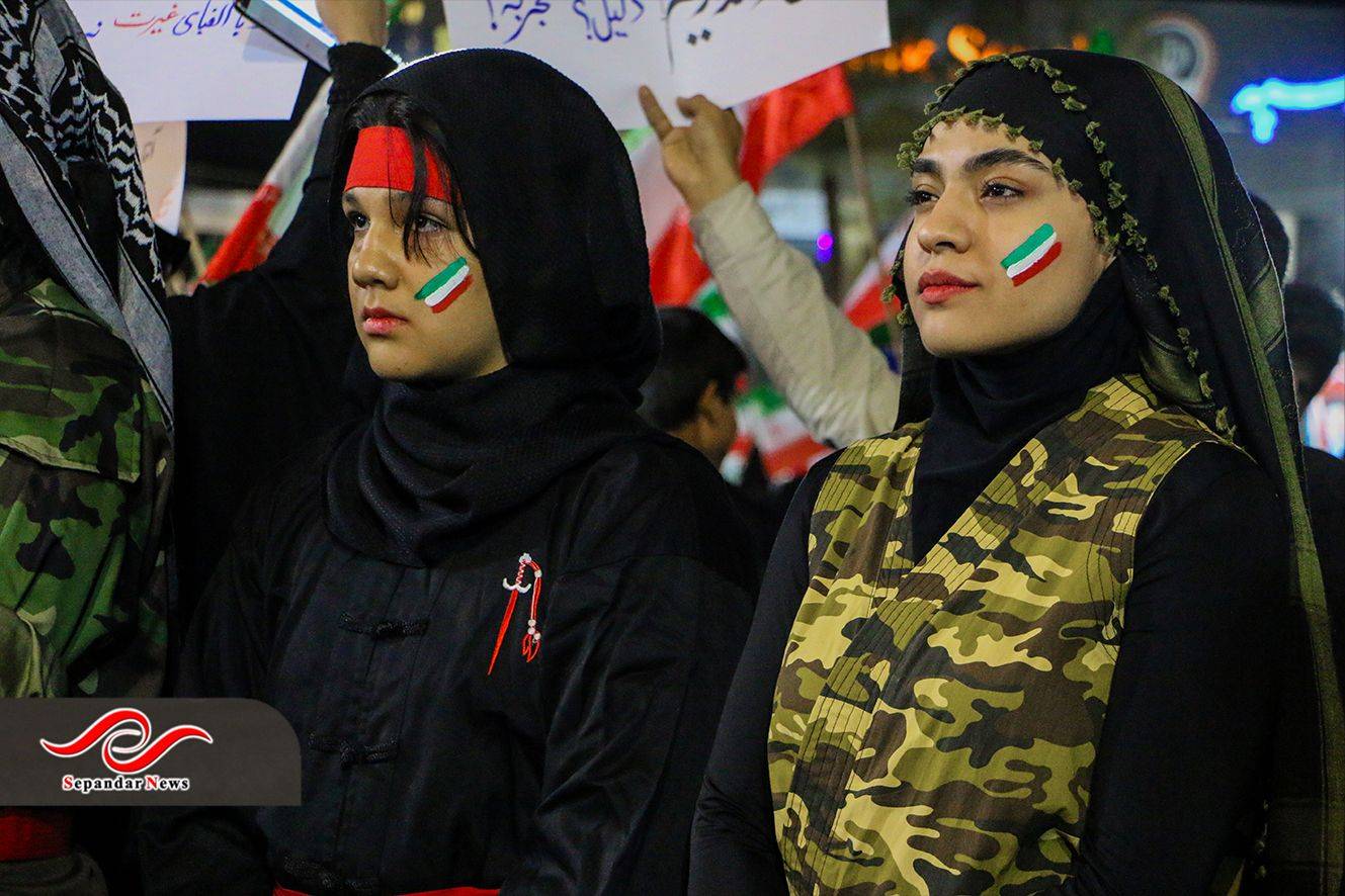 گزارش تصویری چهل و هشتمین قرار شبانه مردم رفسنجان در میدان شهید سلیمانی
