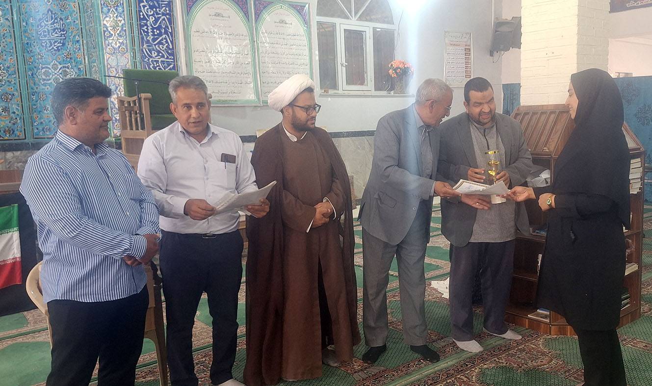 سنگر « مدرسه » در « مسجد »